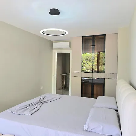 Klesta At San Pietro Vila