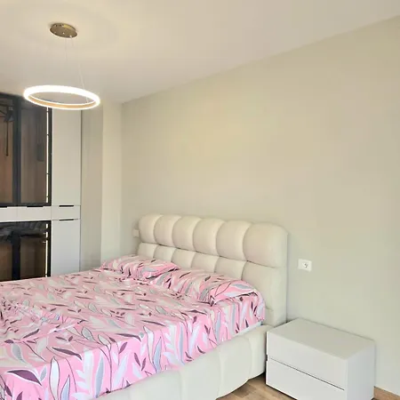 Klesta At San Pietro Drač