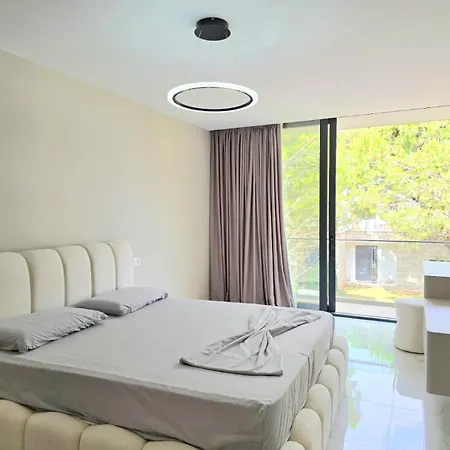 Klesta At San Pietro Vila