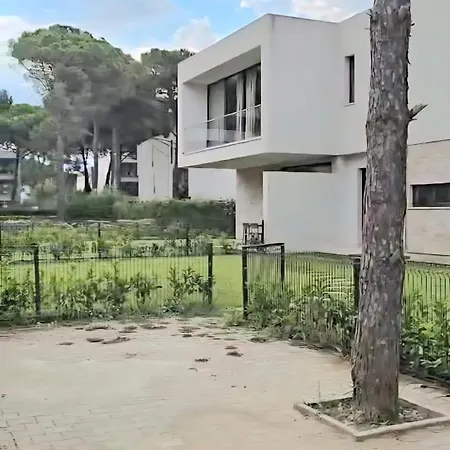 Klesta At San Pietro Villa *